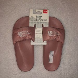 The North Face Sandals Women’s size 7